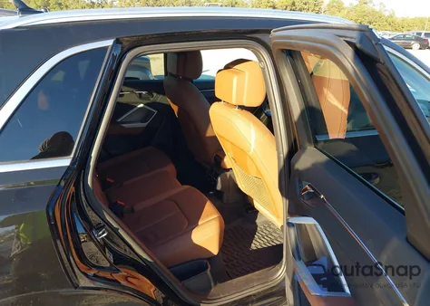 2021 Audi Q3 Premium Plus 45 Tfsi S Line Quattro Tiptronic z USA, uszkodzony, nr VIN WA1EECF32M1046174